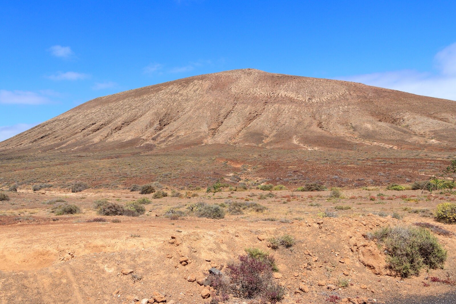 Cône volcanique de Montaña de Tinaguache près de Costa Teguise, Lanzarote