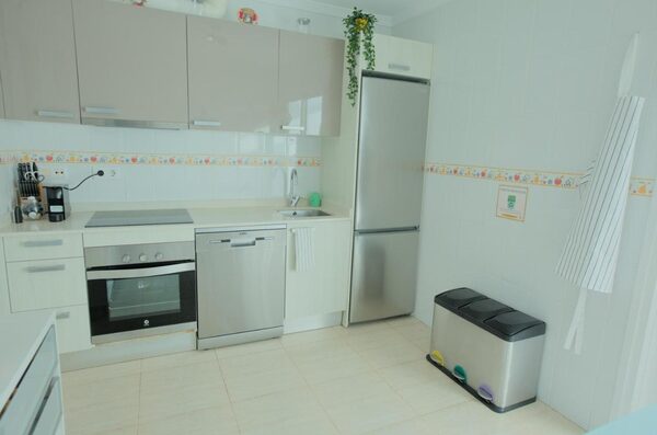 Fully equipped kitchen with Nespresso, dishwasher and oven